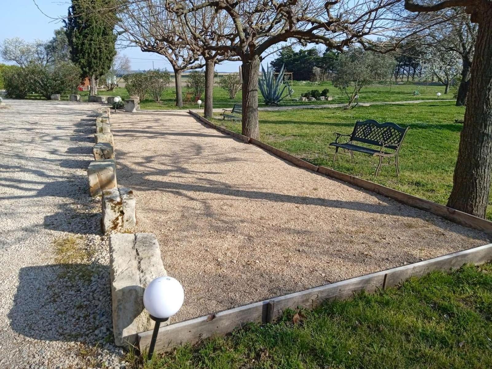 Mas Maurane - Le Romarin Aux Portes D'Arles Tarascon Dış mekan fotoğraf